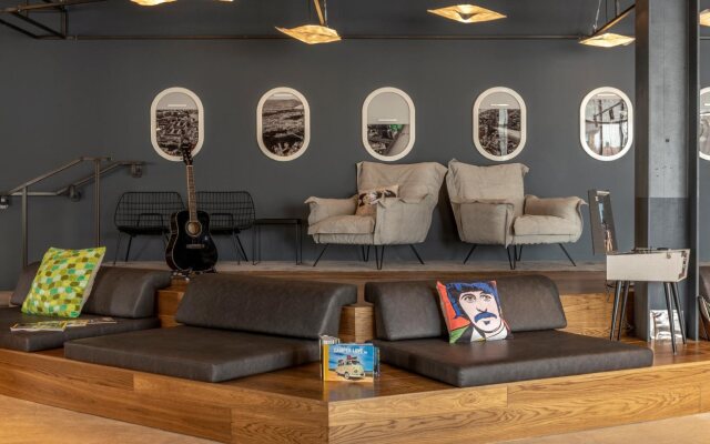 MOXY London Heathrow Airport