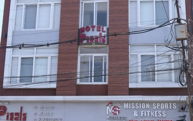 Hotel Pisals