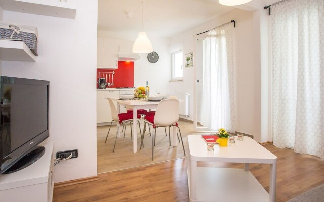 Exquisite Apartment With Private Terrace in Porec