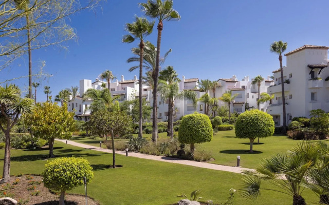 2 Bedroom, 2 Bathroom Penthouse Apartment