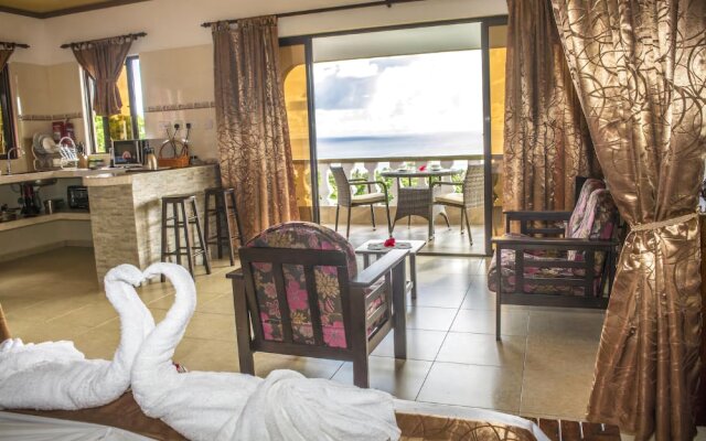 Les Elles Guesthouse Self Catering