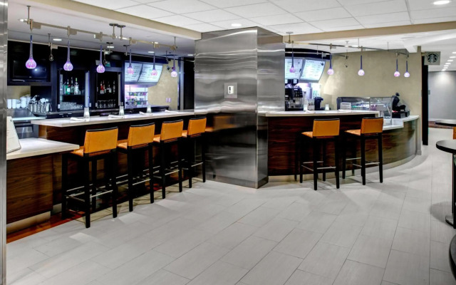 Courtyard by Marriott Columbus Downtown