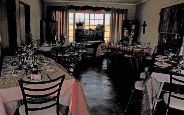 African Silhouette Guesthouse
