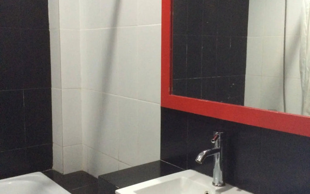 Budhi Hotel