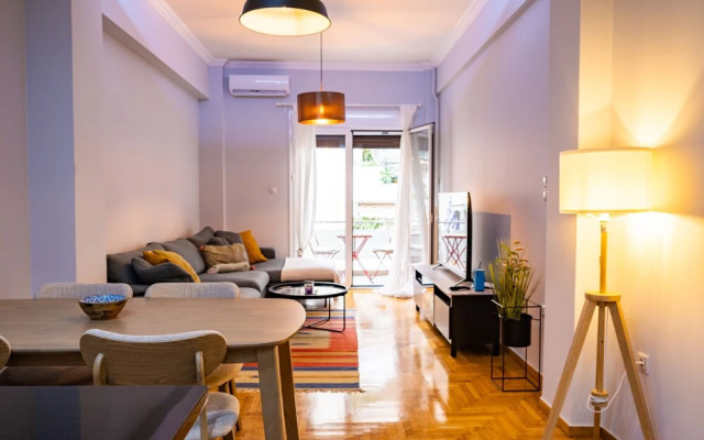 Enjoy Sunsets Fully Equiped 2-bed Apartment Athens