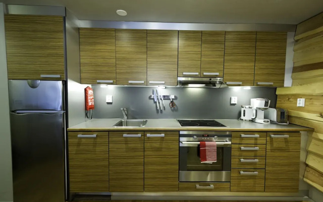Levi Suites Unna Mànnu
