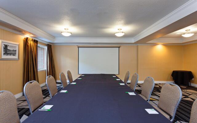 Holiday Inn Hotel & Suites San Mateo-San Francisco SFO by IHG