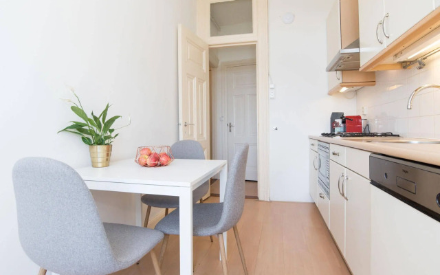 Nassau Canal Apartments