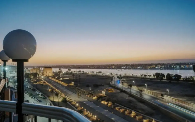 Queens Valley Hotel, Restaurants, Bars and Spa Luxor