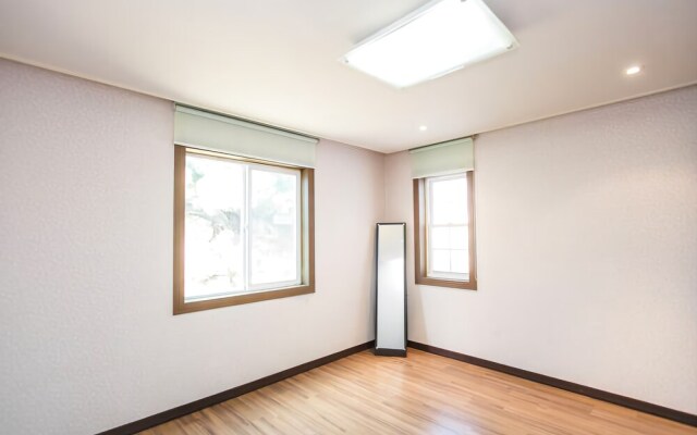 Seosan Travel & Dream Pension