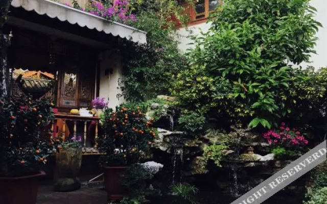 Lijiang Qingyi Inn
