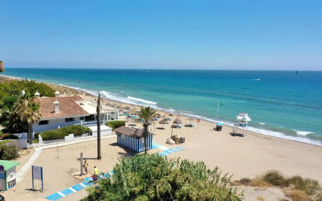 1176 beach front 2 pools bahia