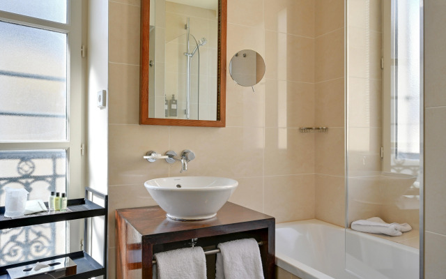 Holiday Inn Paris Palais de l'Elysée by IHG