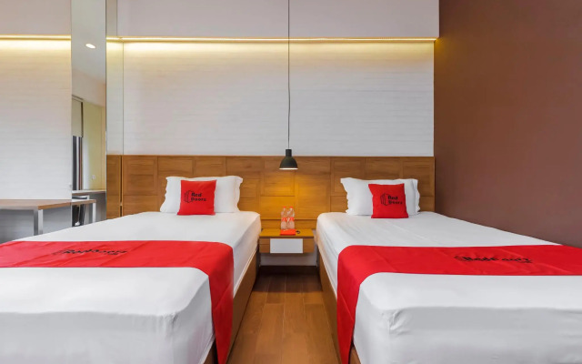 RedDoorz Plus @ CBD Bintaro