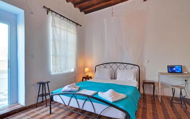 Persephone - Newly Renovated Cycladic Studio
