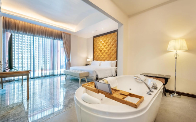 Phukalini Luxury Pool Villa & Onsen