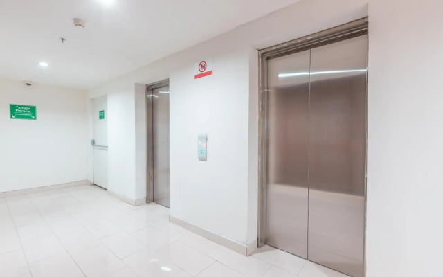 Super OYO 1948 Apartement Sentul Tower