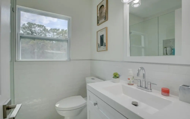 Madrina's Cozy 3BR-1BA Spacious Backyard