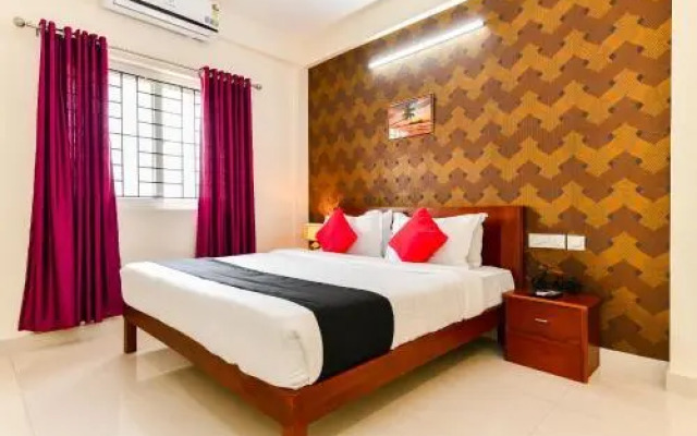 OYO 24373 Hilite Inn