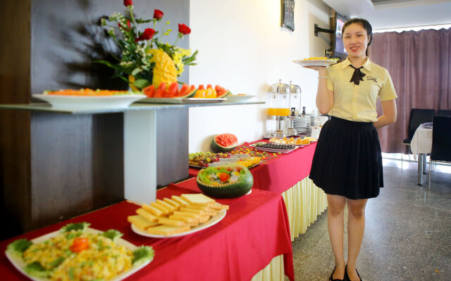 Gold Hotel Da Nang by Haviland