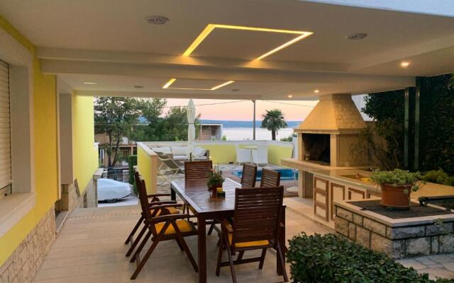 Apartments & Rooms Marina