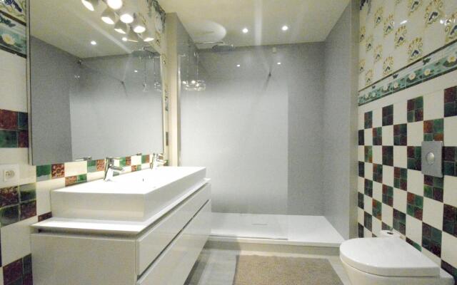 Child Friendly Holiday Home in Bouillon near River