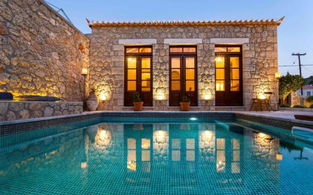Mare Monte Luxury Suites
