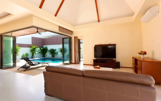 Tropical Bliss at Boutique Villa Sequoia