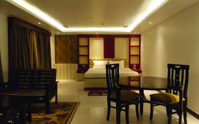 Airport City Hotel