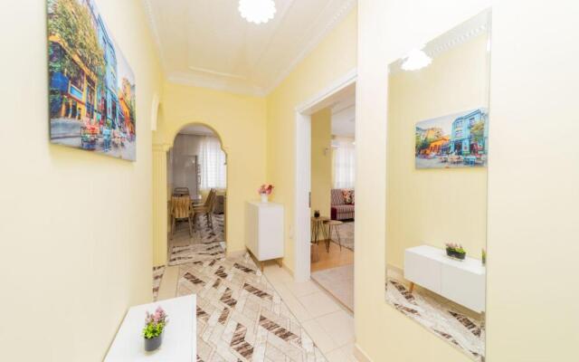 Fully Furnished Spacious Big Flat In Kepez
