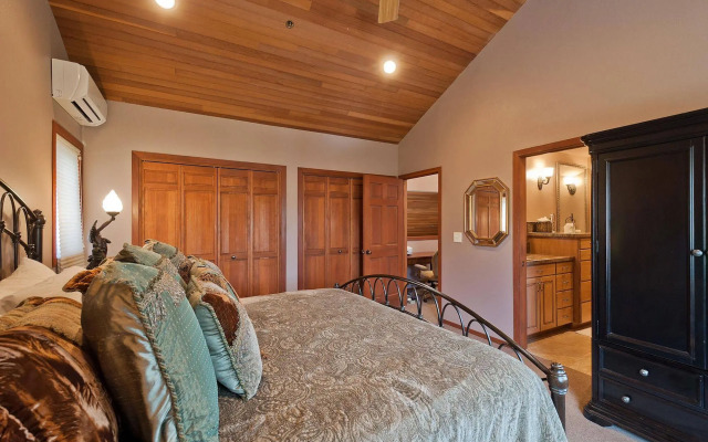 Lakeside Townhomes by Lespri Management