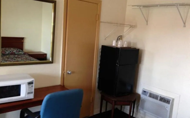 Deluxe Inn Motel - Homestead