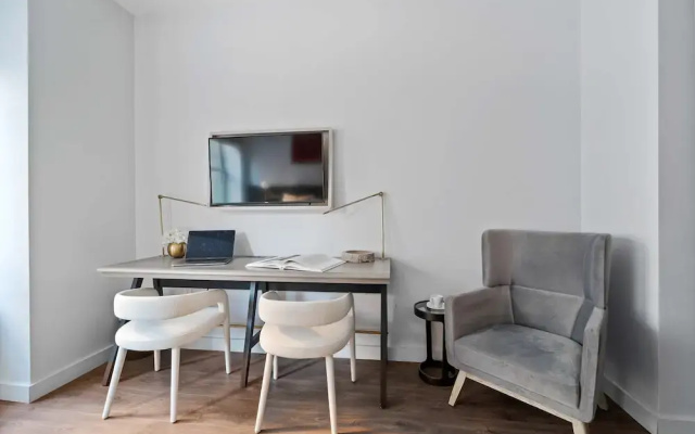 17john: Classic King Studio Apartment