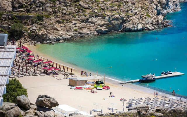 Amyth of Mykonos Super Paradise
