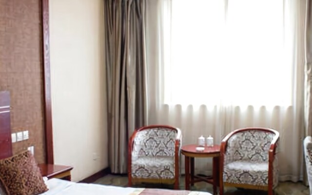 Zhengyang Hot Spring Business Hotel