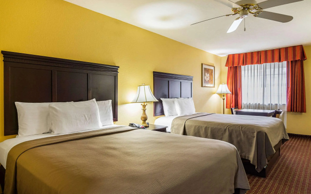 Bryant Inn & Suites