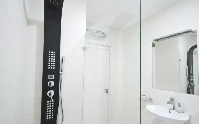 Sea Breeze Lux Apartments