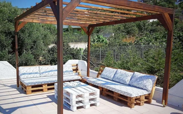 Inviting 2-bed House in Lasithi