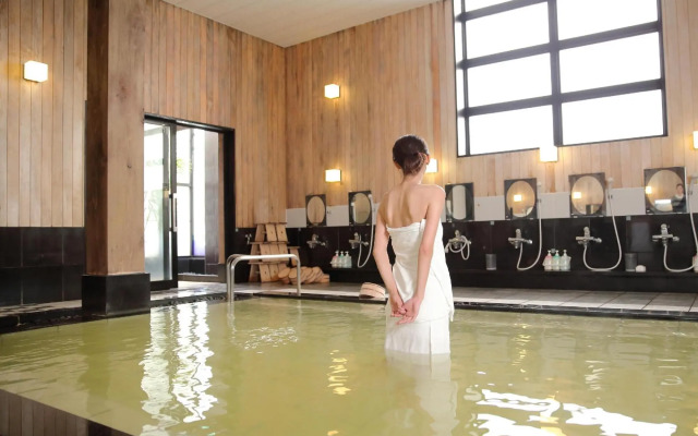 Nagoya Crown Hotel