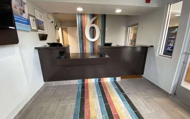 Studio 6 Albuquerque, NM – Midtown