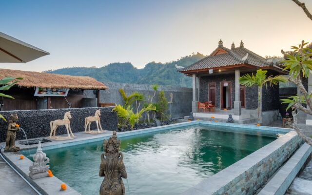 Latengaya Mount Batur Bungalow