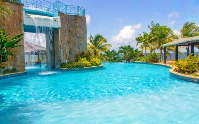 Oceans Salybia Nature Resort & Spa