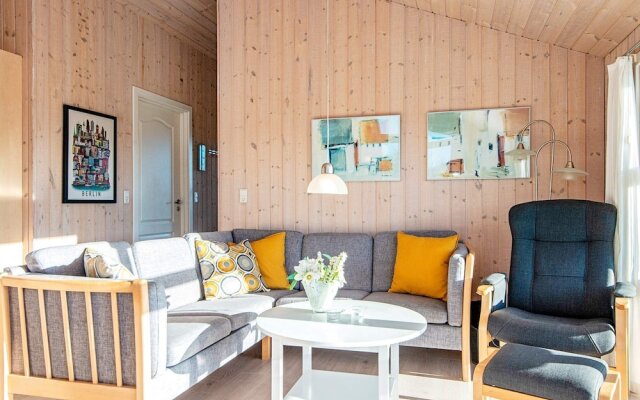 6 Person Holiday Home in Hemmet