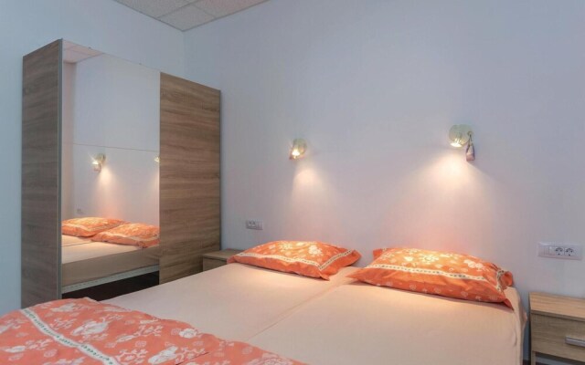 Beautiful Home in Medulin With Wifi and 5 Bedrooms