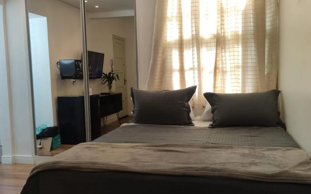 Vem pro Arouche/República -Studio- 4 min do Metrô