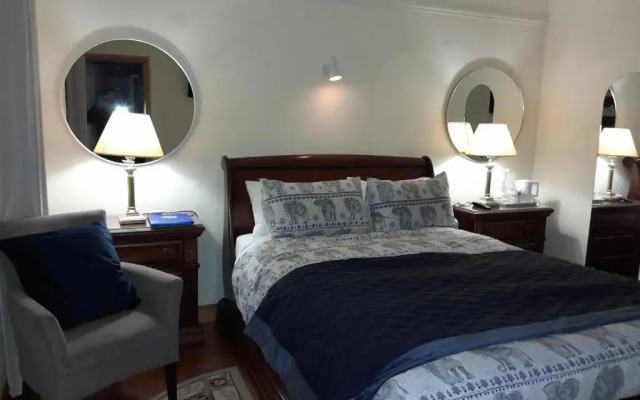 Woodhaven Manor