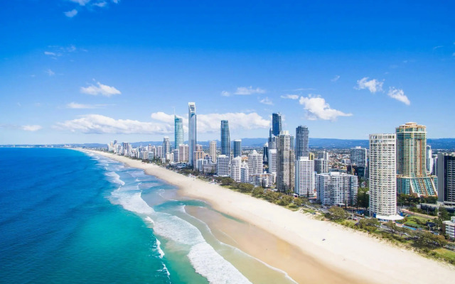 BUNK Surfers Paradise - International Backpacker Hostel