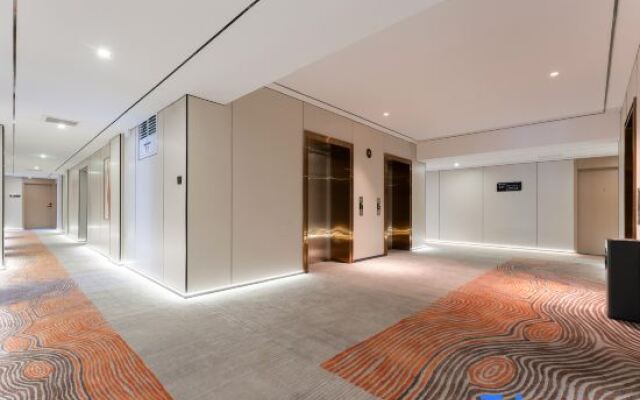 Jifeng International Hotel (Xi'an Longshouyuan Daminggong Xi Subway Station)