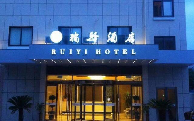Donggang Ruiyi Hotel