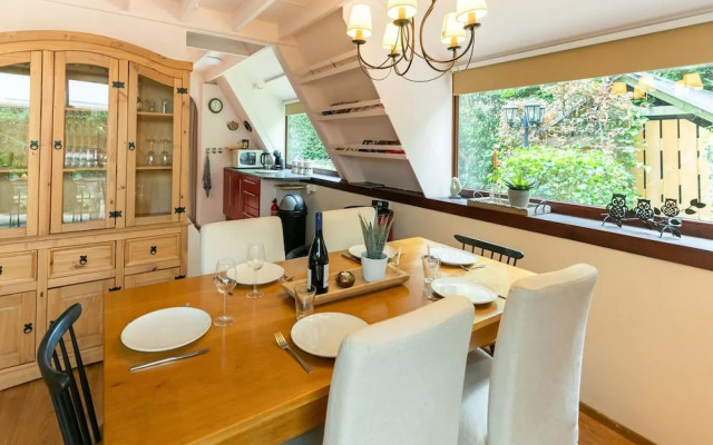 Lanaken Luxe Garden Retreat